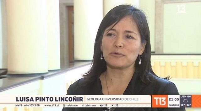 Luisa Pinto Lincoñir explica riesgos geológicos de la Falla Cariño Botado